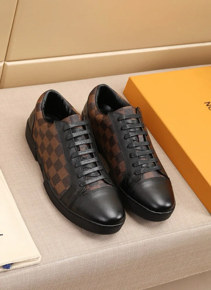 Men's shoes: 360💰[LV] official website popular series🔥🔥:2 production, selected high-end imported cowhide, sheepskin padding with sheepskin, matched with Louis Vuitton Monogram Eclipse canvas and pure black rubber soles, the ultimate simple design, the perfect interpretation of the latest inspiration for shoes, the integration of classics and fashion, high-end quality, worthy of your possession. The bottom car line will never be unglued🏆🏆🏆Welcome all sellers to sell in the picture above. We can send one piece on behalf of you. The code number is 38-44 (45 codes can be customized)